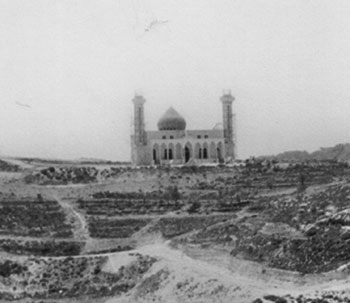 الجامع الذي  تولى إعماره المرحوم عبدالله العثمان في صيدا
